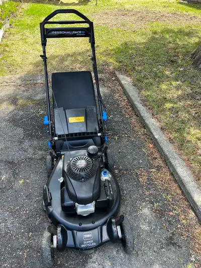 Toro lawnmower / Tondeuse , View more