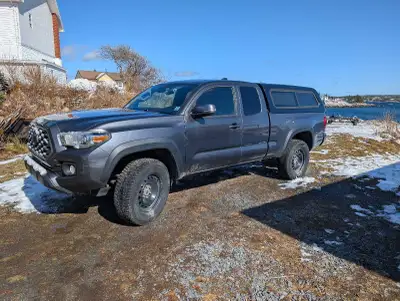 146000km, cap, 4 winter tires studded, standard