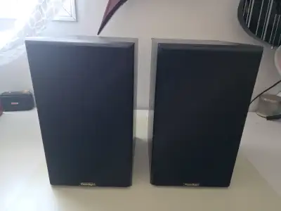 Paradigm Titan Bookshelf Speakers, View more