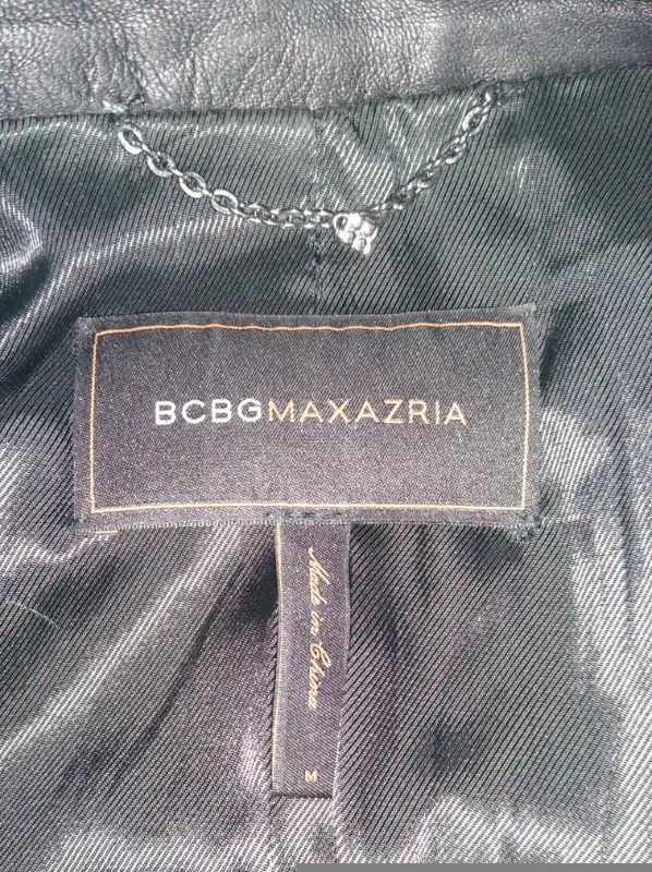 BCBGMaxAzria Black Leather Moto Motorcycle Jacket Women's Size M in Women's - Tops & Outerwear in City of Toronto - Image 4