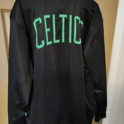Brand New Boston Celtics Track suit Jacket, NBA licenced gear. in Men's in Moncton - Image 2