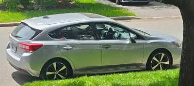Belle voiture, moteur A1, automatique 127000km Sièges en cuir Toit ouvrant