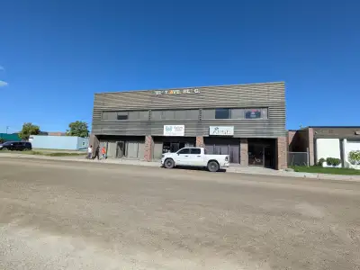COMMERCIAL OFFICE SPACE FOR LEASE OR BUILDING FOR SALE – EDSON Three office spaces are available for...