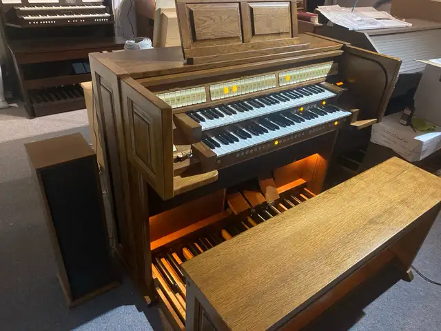 Mixtuur organs Hauptwerk  in Pianos & Keyboards in Calgary - Image 8