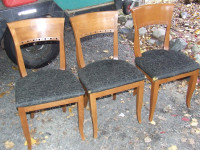 4 foot Round Dining Table and 4 chairs