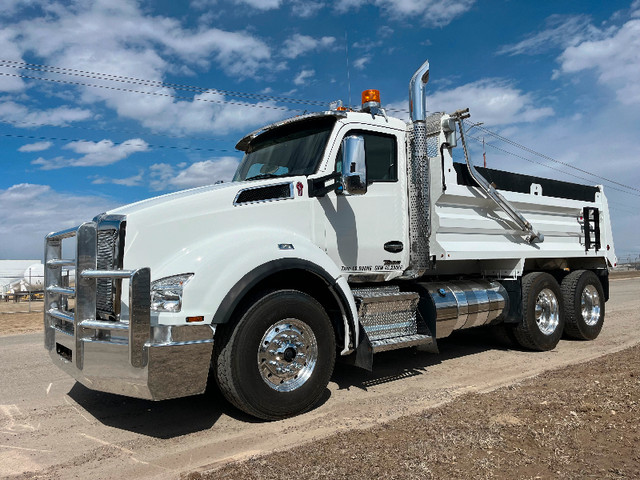 2022 Kenworth T880 Gravel Truck in Heavy Trucks in Red Deer