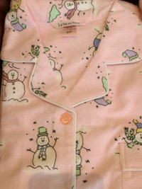 La Vie en Rose Pyjamas set - Ladies' small size - brand new