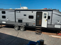 2017 29 foot Catalina trailer