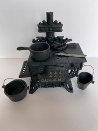 Vintage "Mini" Cast Iron Toy "Queen" Stove