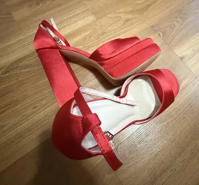 Shoes - Brand New Red Platform Heels – Size 10 in Women's - Shoes in Ottawa - Image 2