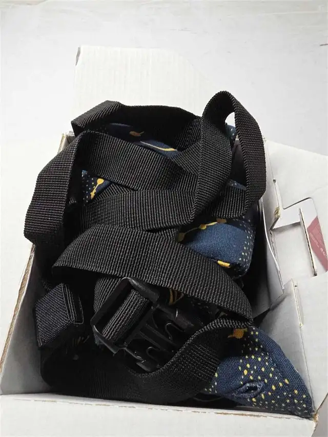Momcozy Ergonomic Baby Carrier Newborn to Toddler in Strollers, Carriers & Car Seats in City of Toronto - Image 7