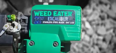 Weed Eater 25 cc 2 cycle engine Gas Hedge Trimmer, View more