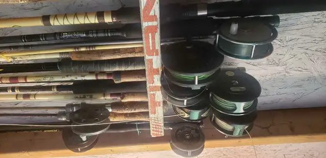 Choice fishing rod baitcaster TROLLING  spinning  CASTER fly in Fishing, Camping & Outdoors in Ottawa - Image 8