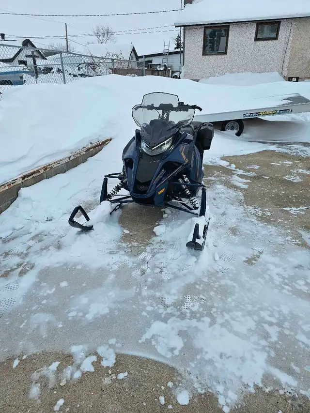 2022 Yamaha Sidewinder STX-GT EPS in Snowmobiles in Saskatoon - Image 4