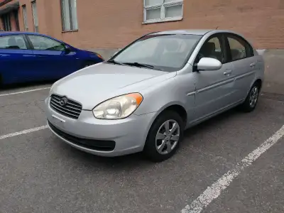 Hyundai Accent L  2009  (4 portes) grise