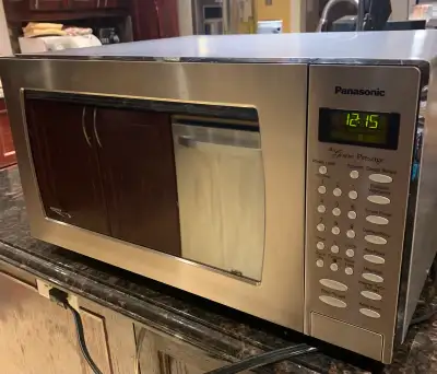 Panasonic midsize microwave , View more