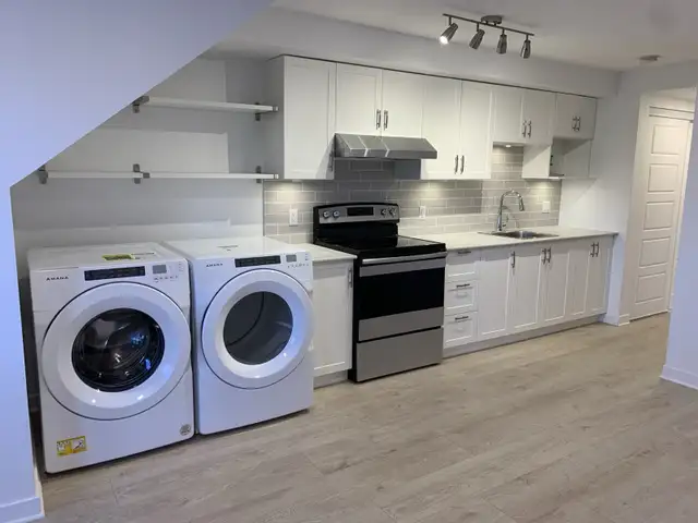 3 1/2 metro Langelier - Électros fournis in Long Term Rentals in City of Montréal - Image 2