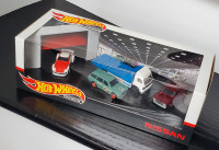 Hot Wheels 2020 PREMIUM NISSAN Garage Diorama Box Set