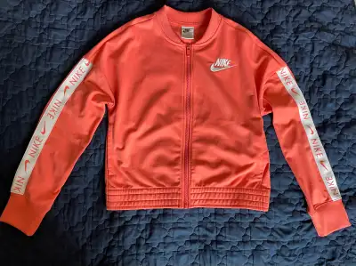 ensemble nike pour fille size L, View more