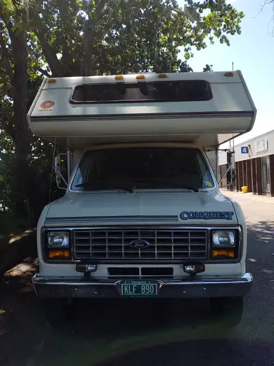 1988 Ford Econoline 27foot RV Camper Fully renovated New tires New water heater New propane system C...