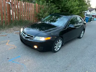 Selling my 2006 Acura TSX 260,000 km (Active Status) Runs and drives great, super smooth ride. Never...