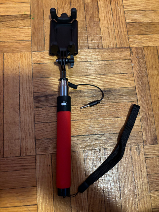 Foldable Selfie Stick in Cell Phone Accessories in Mississauga / Peel Region - Image 3