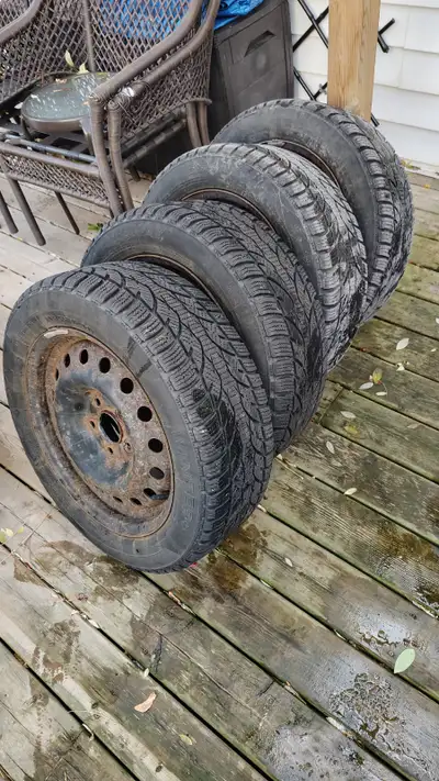 4- 205/55R16 91T Snow tires, balanced, mounted on steel rims. 5mm (3/8 ") tread depth, stored proper...