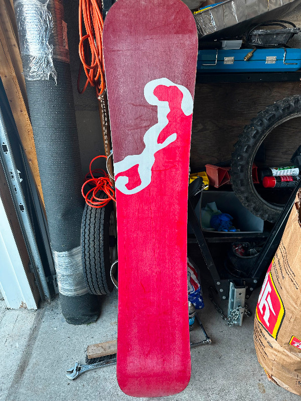 163 JP Walker Pro Model Snowboard Camo - Rare Classic Collector in Exercise Equipment in Barrie