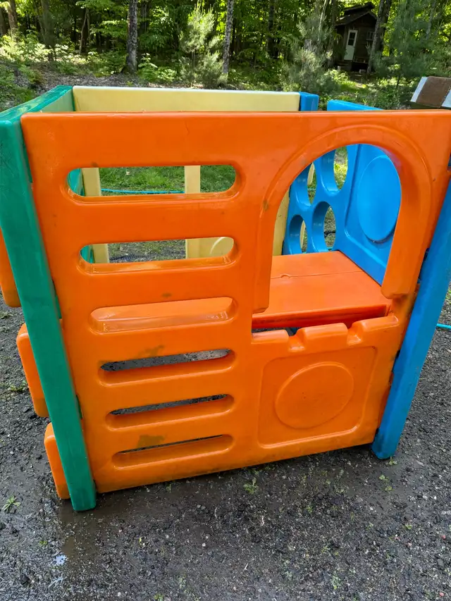 kids  Jungle gym  in Free Stuff in Muskoka - Image 3