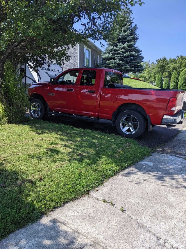 Dodge Ram 2016 en parfaite condition — photo 3