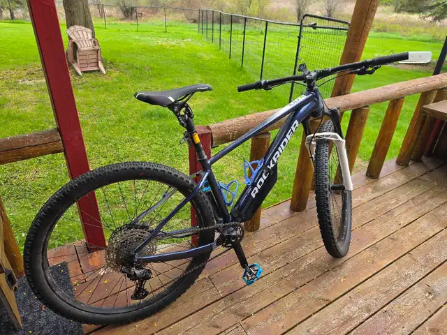 Mountain bike,  hardtail decathlon rockrider 100 mtnbike ‍♂️ in Mountain in Kingston - Image 3