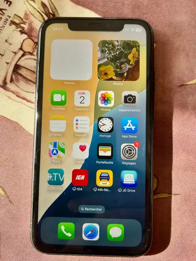 Apple iPhone XR, View more