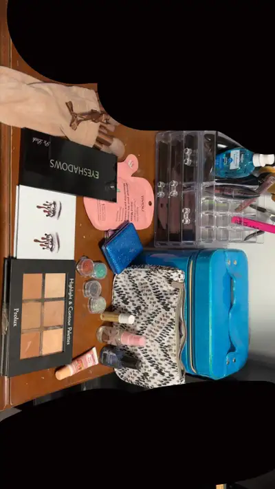 Makeup/bags, View more