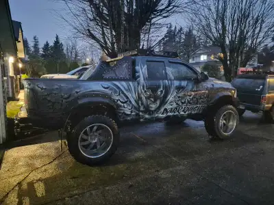 2016 DARK KNIGHT eco diesel! Truck is a MAJOR head turner / conversation starter wherever you go! Tr...