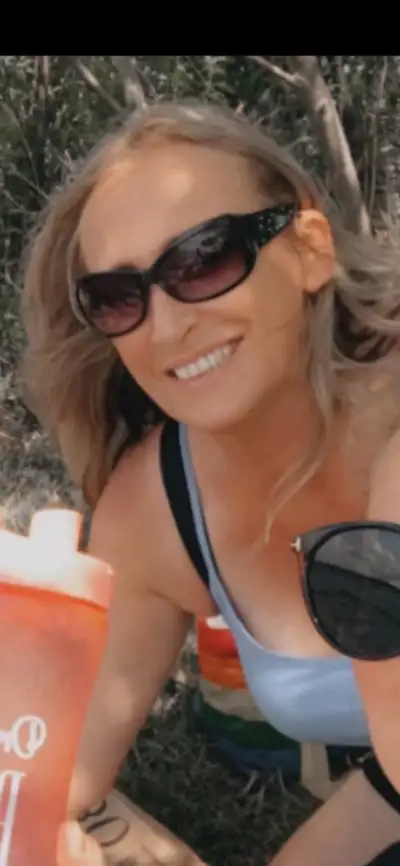 Looking for clean house with mature adults over 40, reasonable price, preferably with utilities incl...