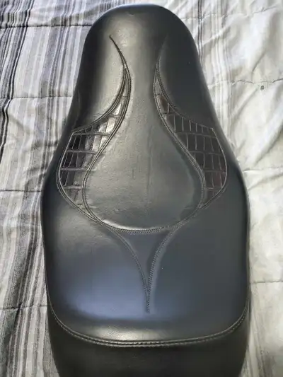 Enhance your ride with this used Harley-Davidson motorcycle seat, designed for comfort and style. Th...