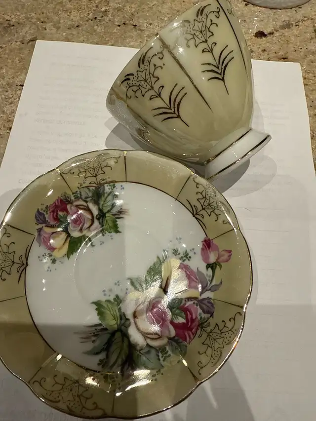 fine bone china with “Japan” on the bottom  in Arts & Collectibles in London - Image 5