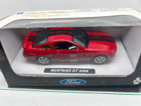 Vintage 1/32 Diecast Ford Mustang GT 2005 in box