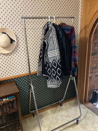 Clothing rack 