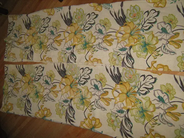 ** Drapes **401676209803110405