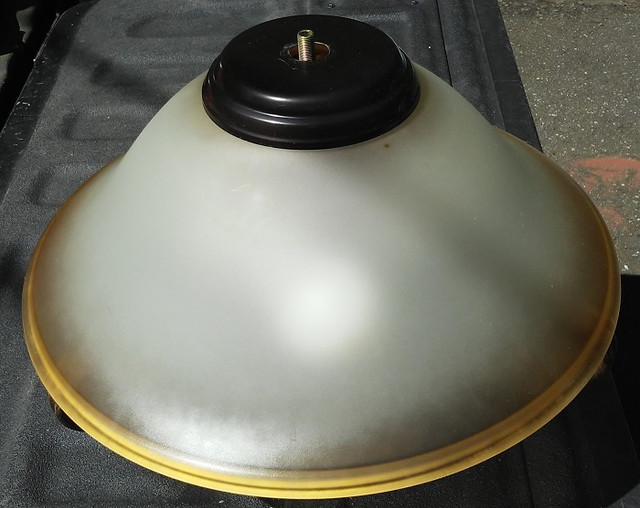 Ceiling Lamp in Indoor Lighting & Fans in Comox / Courtenay / Cumberland - Image 3