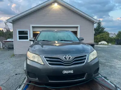2010 Toyota Camry le for sale 160,000 km no keys or papers good for parts or export 4 cylinder engin...