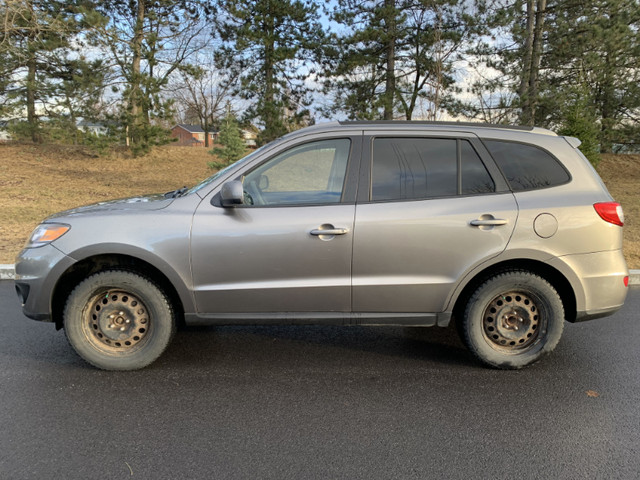 2012 Hyundai Santa Fe GL dans Autos et camions  à Ville de Montréal - Image 2