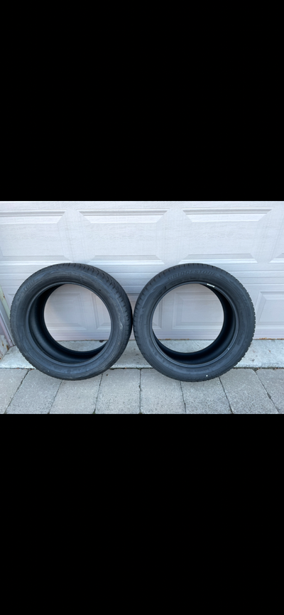 Two used Bridgestone run flat snow tires 245/50/19 for $199. Pick up in Thornhill area ( Bathurst &...