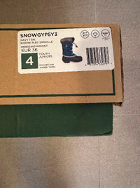 Brand new Kamila Snowgypsy 3 Youth Snoe boots size 4