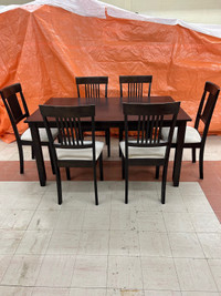 Dining table with 6 chairs 