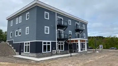 Luxury Suites Available in Grand Bay-Westfield