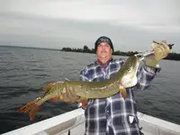 Fishing in the 1000 Islands, cottages, launch ramp, docking