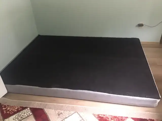 box spring for bed in Beds & Mattresses in Kamloops - Image 2