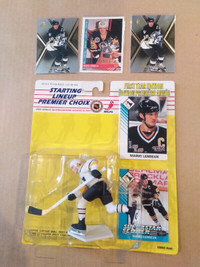 Mario Lemieux Starting Lineup hockey figure 1993 & trading cards